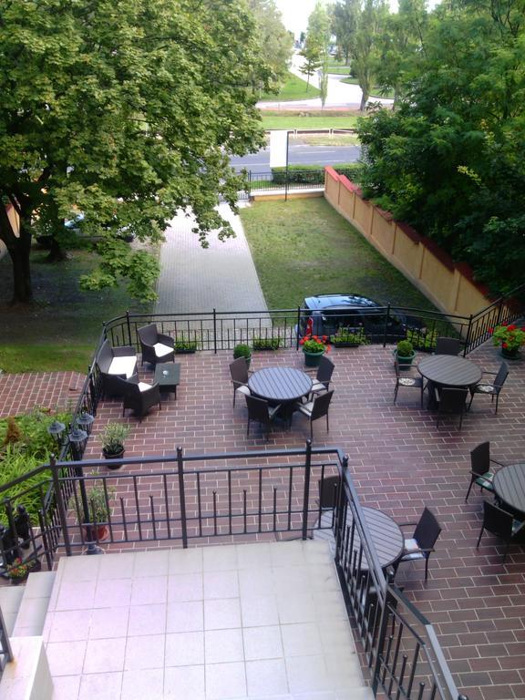 Stan Es Panzio Bed & Breakfast Balatonalmádi Dış mekan fotoğraf