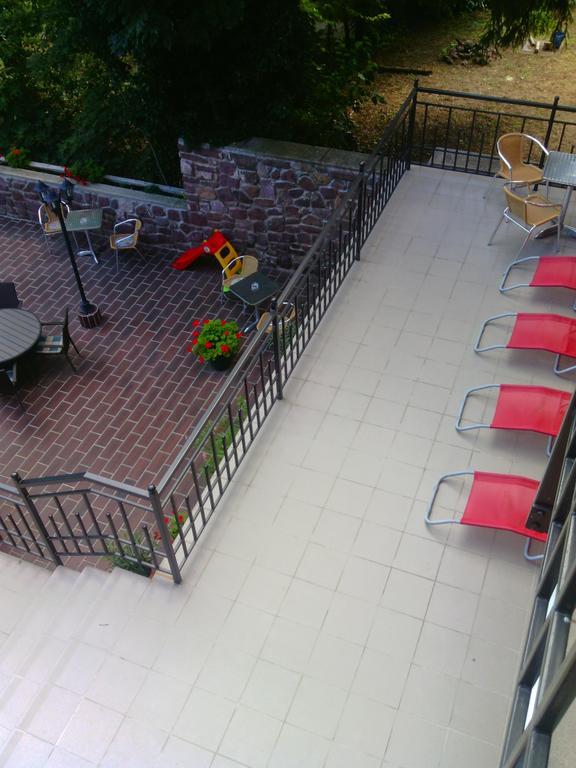 Stan Es Panzio Bed & Breakfast Balatonalmádi Dış mekan fotoğraf