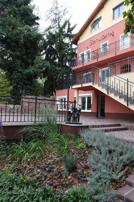 Stan Es Panzio Bed & Breakfast Balatonalmádi Dış mekan fotoğraf