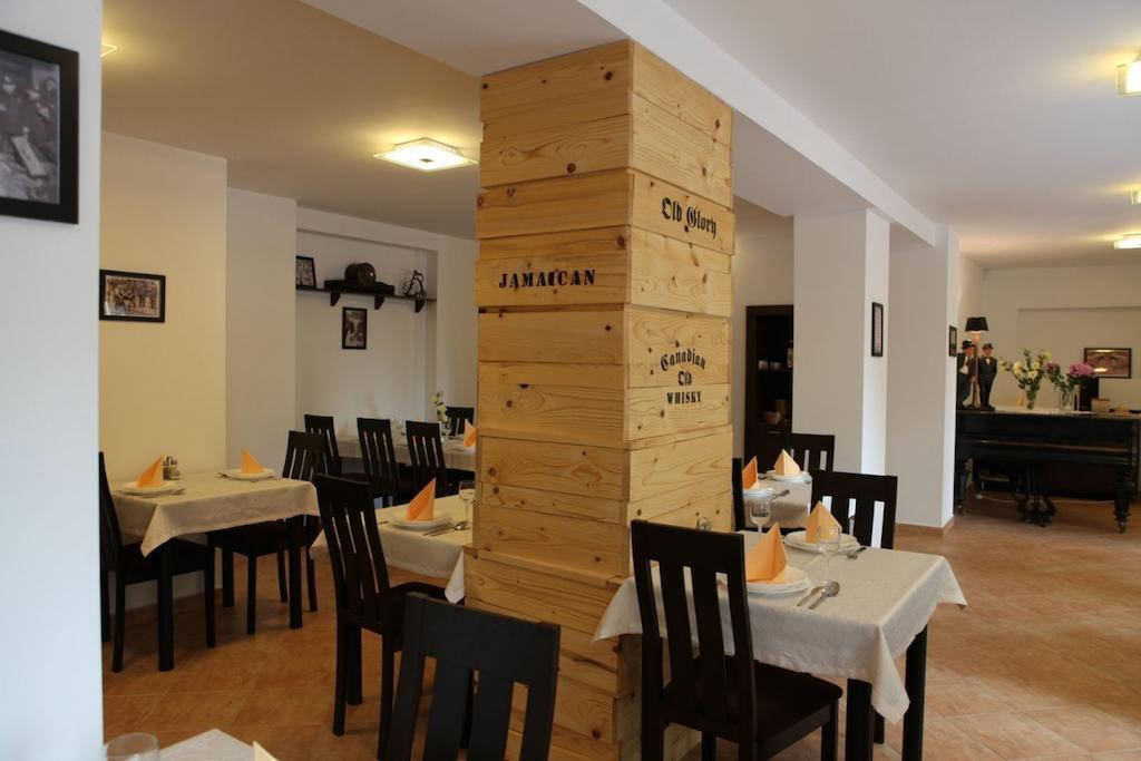 Stan Es Panzio Bed & Breakfast Balatonalmádi Dış mekan fotoğraf